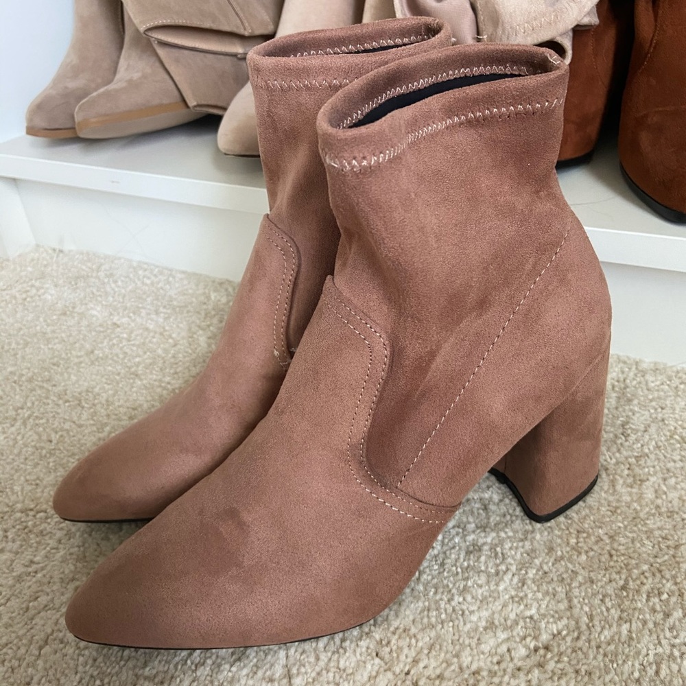Tan/Mauve Slip On Sock Booties